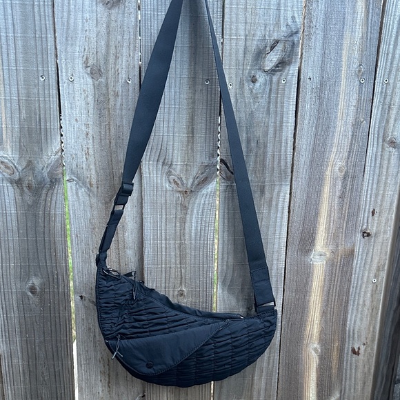 Black Quilted Belt Bag with Adjustable Straps - Picture 1 of 10